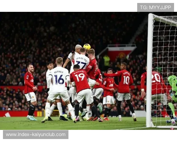 热刺边路的突破造成了大量禁区传球机会